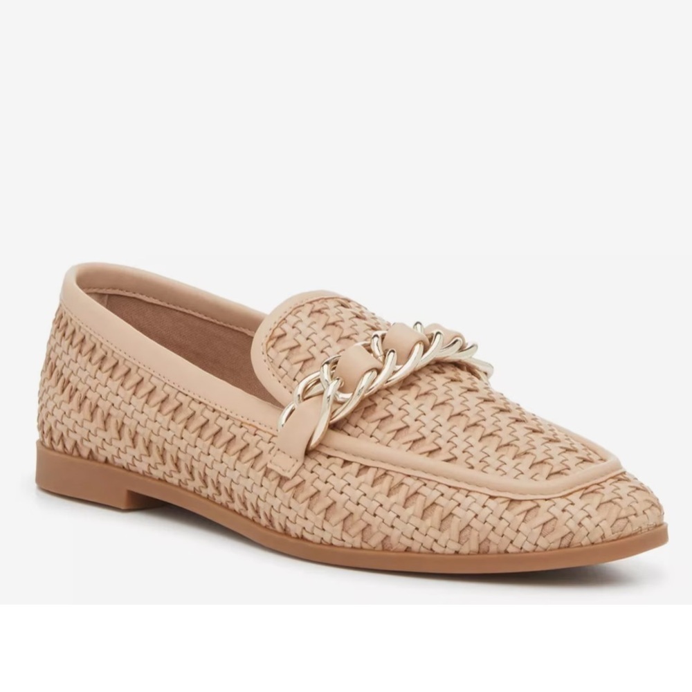 Steve Madden Terrain Loafer Tan 6.5 Chain Detail Woven Slip On Almond Toe